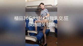 皮靴长发美女鲍鱼肥厚干净 两瓣开始发黑