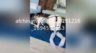 [MP4]STP28892 眼镜清纯美少女桃子！极品大白美臀！翘起屁股抖动，手指扣穴拍打水声哗哗，娇喘呻吟超诱人 VIP0600