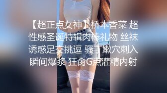 偷拍邻居家小女儿脱光衣服洗澡,照镜子看自己脸上的青春痘